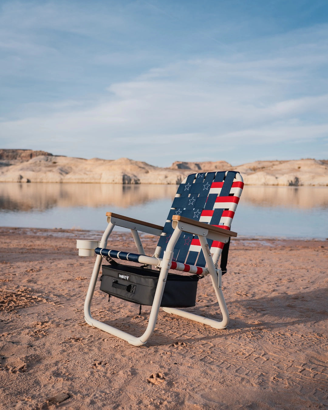 PARKIT_OldGlory_AmericanFlag_Beach_Boat_Chair_4thOfJuly_Pdp_Banner_2_b65f0684-febf-4bbd-8ad6-09fff426f737.webp